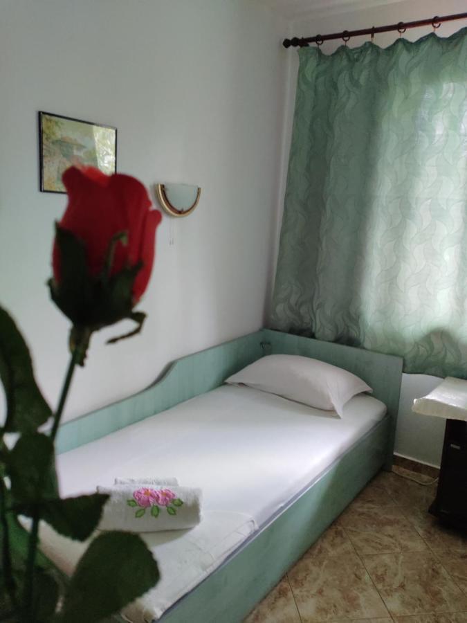 Две Сестри Lozenets Exteriör bild